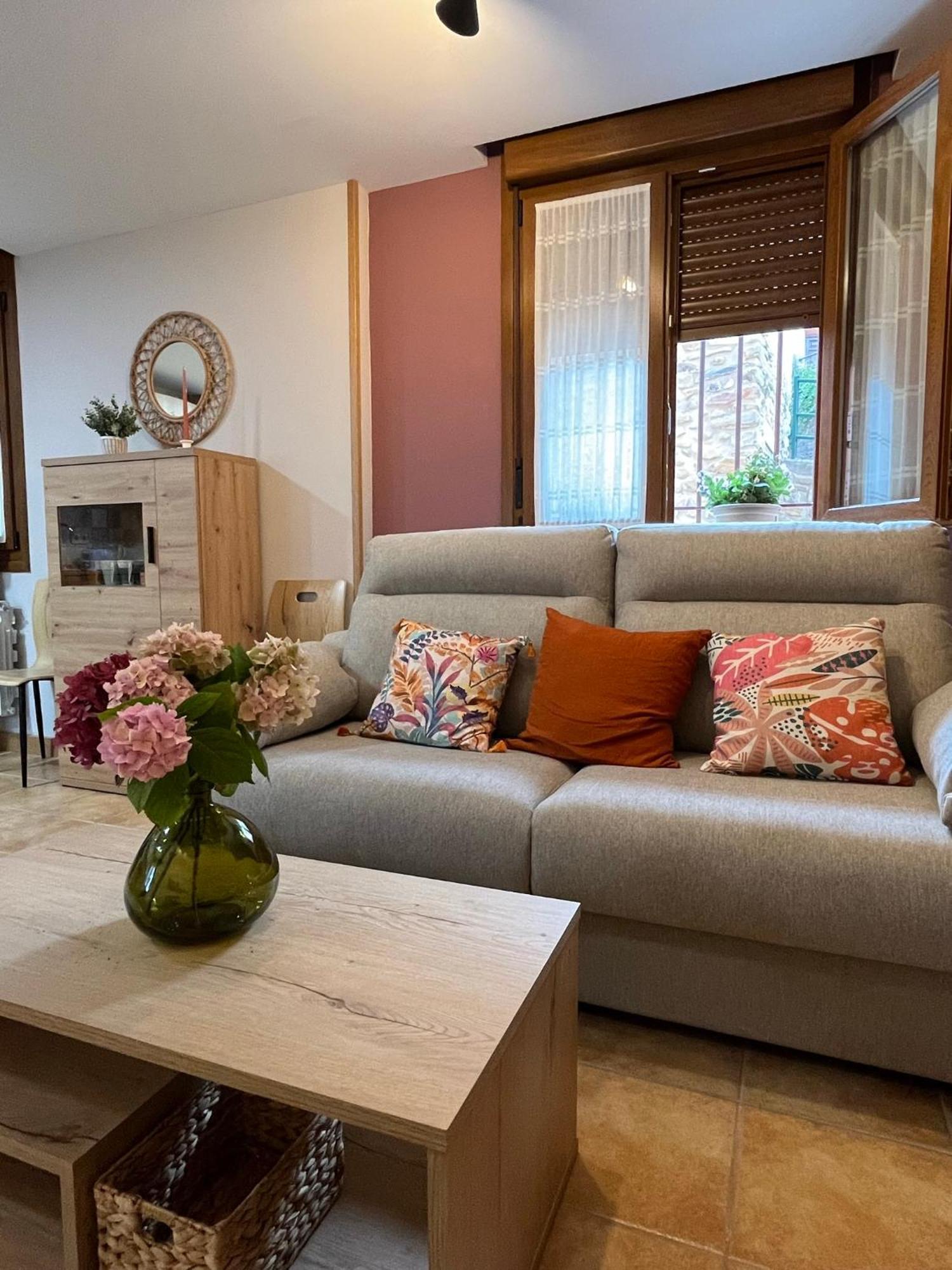 Apartamentos La Flor San Martin de Moncayo Ruang foto